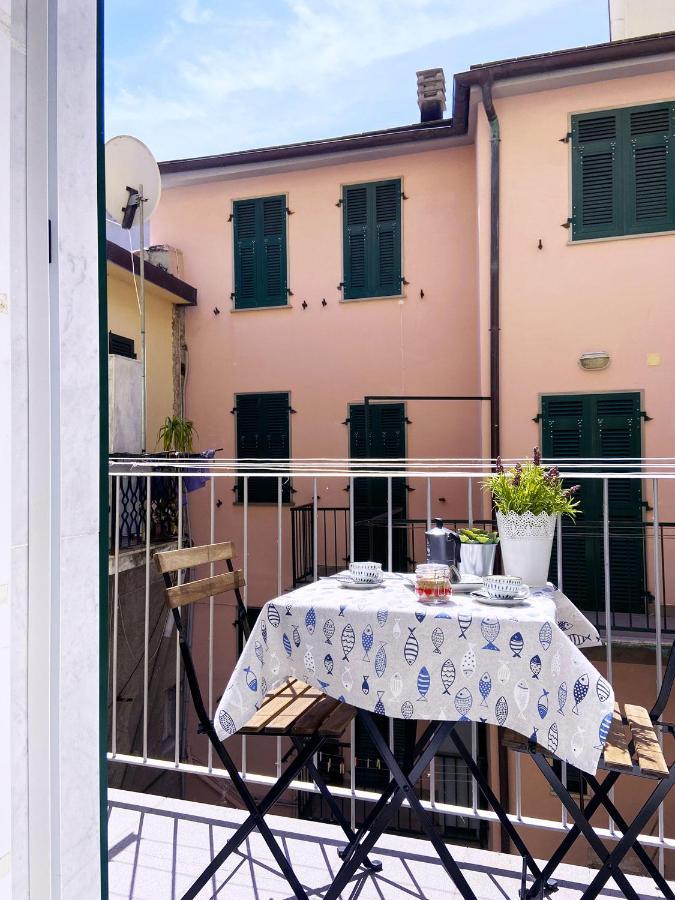 La Casa Di Lenu Lägenhet Riomaggiore Exteriör bild