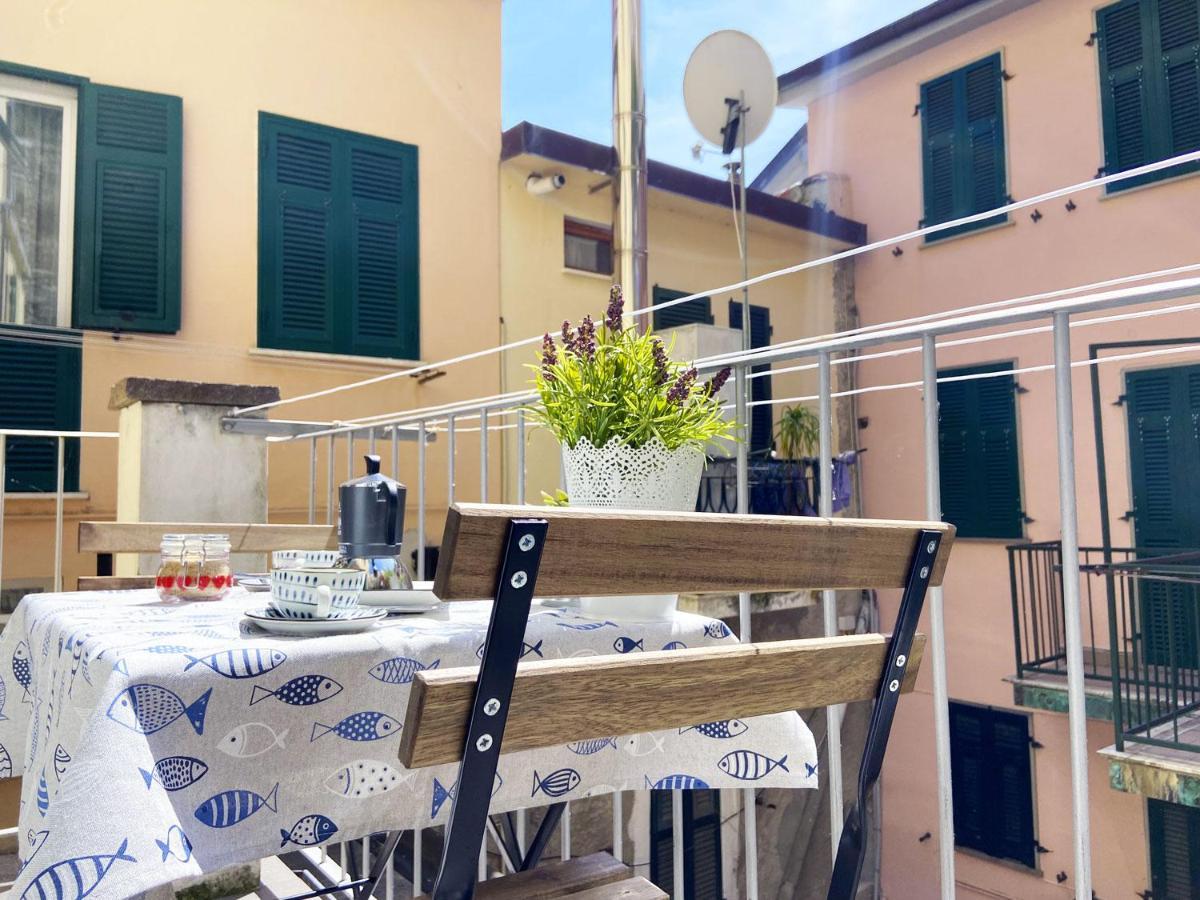 La Casa Di Lenu Lägenhet Riomaggiore Exteriör bild
